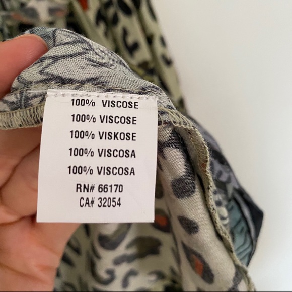 Anthropologie Bl^nk Sibley V-neck Leopard Top XS - Picture 6 of 8